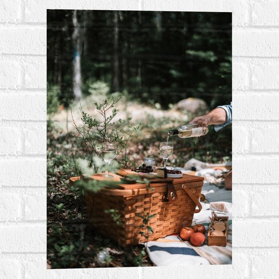 Muursticker - Bomen - Bossen - Planten - Mandje - Kleed - Eten - Drinken - Wijn - 40x60 cm Foto op Muursticker