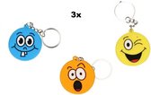 3x Sleutelhanger emoji ass.funny day - Smiley 4cm - Sleutel hanger emoticon uitdeel themafeest verjaardag emoji fun