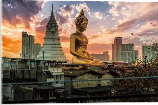 Acrylglas - Gouden Boeddha voor Wat Paknam Phasi Charoen in Bangkok, Thailand - 60x40 cm Foto op Acrylglas (Wanddecoratie op Acrylaat)