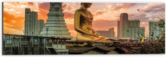 Dibond - Gouden Boeddha voor Wat Paknam Phasi Charoen in Bangkok, Thailand - 60x20 cm Foto op Aluminium (Met Ophangsysteem)