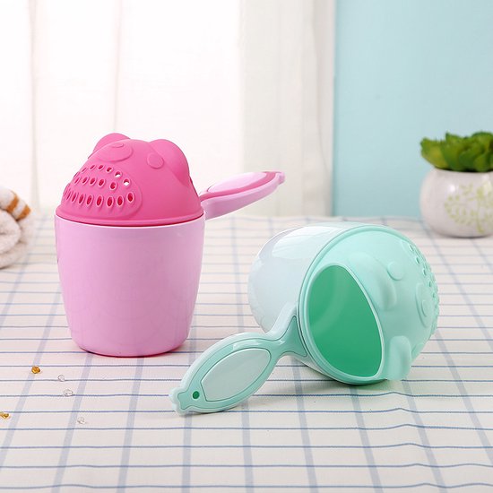 Peuter Shampoo Cup - Kleur: Roze - Baby of Peuter Haren Wassen - Baby Cup - Roze Baby Was Cup - Baby Baden - Makkelijk Haren Wassen Baby - Baby Was Gietertje van DUSHI. — afbeelding 2