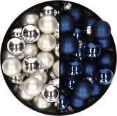 Mini kerstballen - 48x st - zilver en donkerblauw - 2,5 cm - glas - kerstversiering