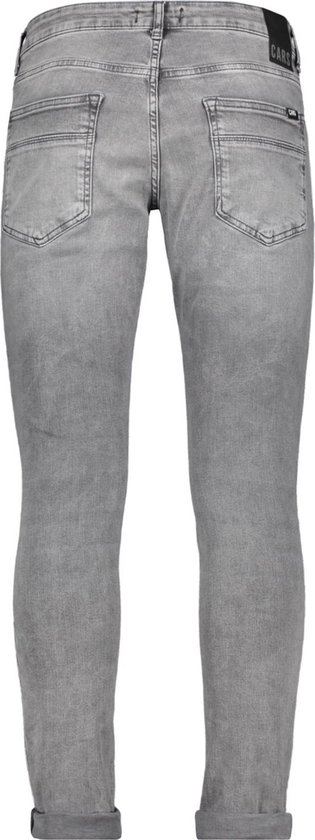 Achterkant van een grijze slim fit jeans voor heren met CARS logo's op de achterzakken.