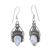 Zilveren oorbellen met hanger dames | Zilveren oorhangers, rijk bewerkte vormen in Bali stijl met maansteen