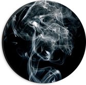 Dibond Muurcirkel - Rookwolken tegen Zwarte Achtergrond - 20x20 cm Foto op Aluminium Muurcirkel (met ophangsysteem)