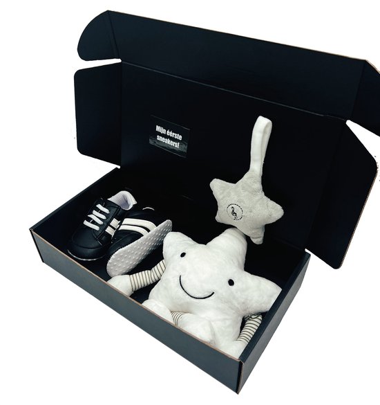 Kraamcadeau sneakerbox met muziekmobiel - diverse kleuren - ook rechtstreeks als cadeau van Kleintjes Fabriek — afbeelding 3