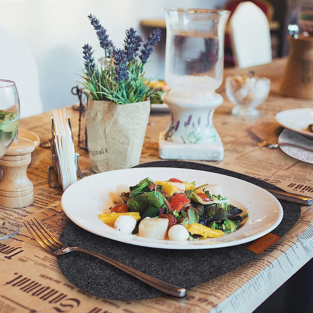 Vilten placemats, onderzetters, set van 12 stuks, hittebestendige antislip placemats voor thuis en restaurant, wasbare placemats, 6 onderzetters (donkergrijs) — cadeau in Wonen & Interieur - foto 5