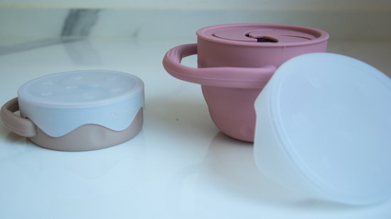 Baby snack cup with deals lid