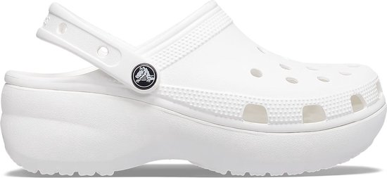 Witte Crocs Classic Platform Clog voor dames, zijaanzicht, met verhoogde zool.