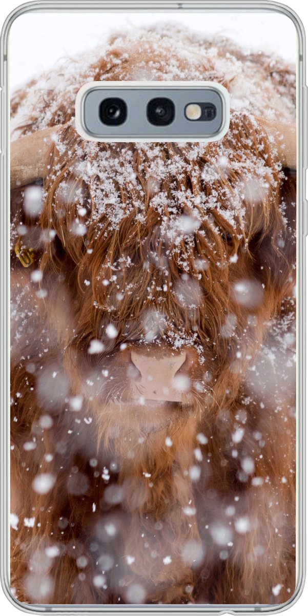 Telefoonhoesje Geschikt voor Samsung Galaxy S10e hoesje - Schotse Hooglander - Horens - Sneeuw - Siliconen Telefoonhoesje Telefoonhoesje