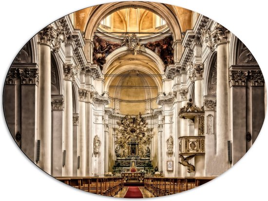 Dibond Ovaal - Altaar van Grote Witte Kathedraal - 80x60 cm Foto op Ovaal (Met Ophangsysteem)