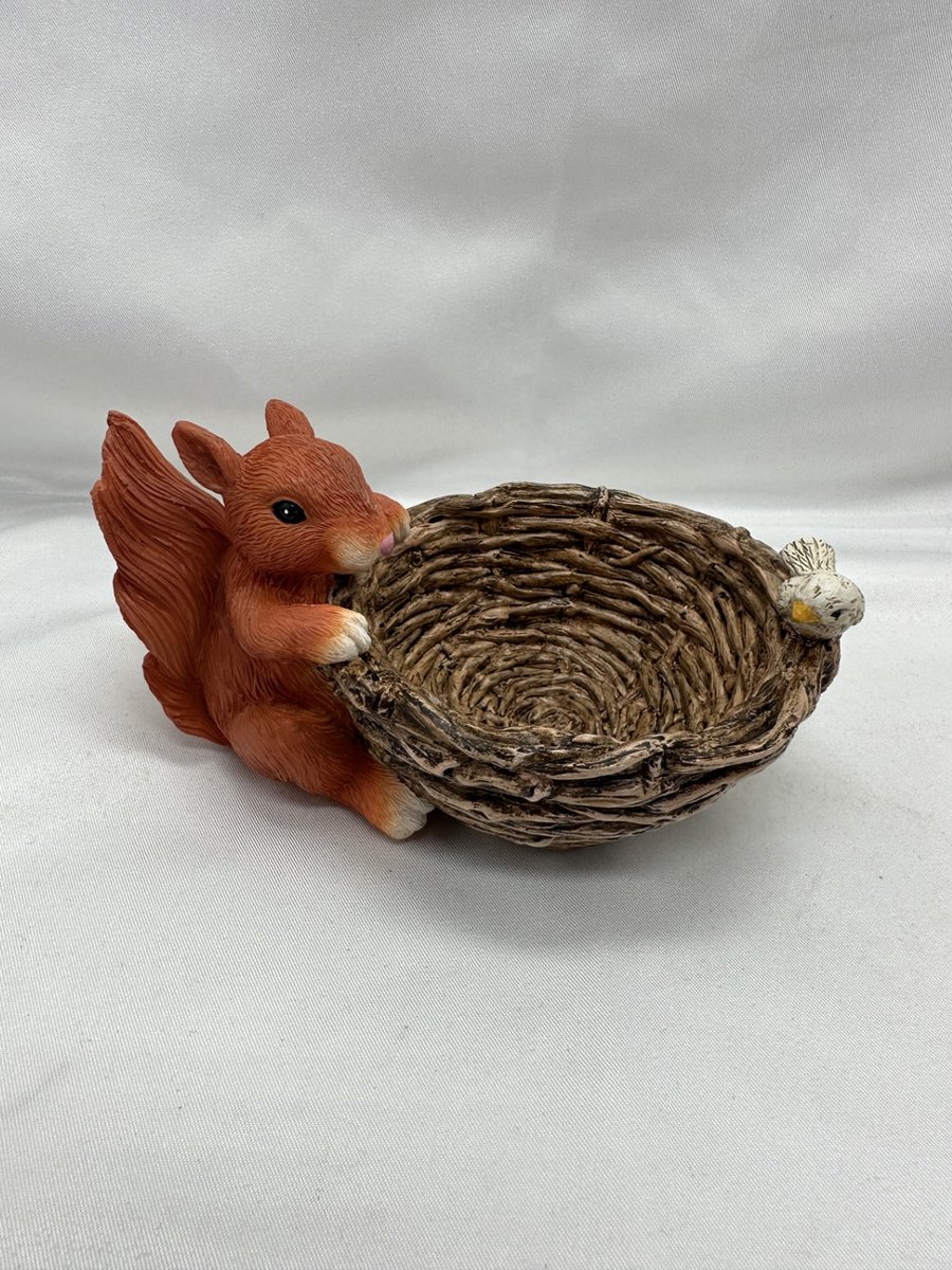 Polyresin deco houder met dierfiguur - Eekhoorn - Hoogte 9 x dia 7.5 cm x 10 cm - Exclusief plant - Woonaccessoires - Woondecoratie - Tuinaccessoires - Tuindecoratie