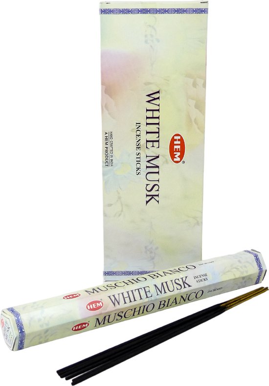 HEM White Musk wierookdoos met blauwe en witte decoratie, met wierookstokjes eruit.