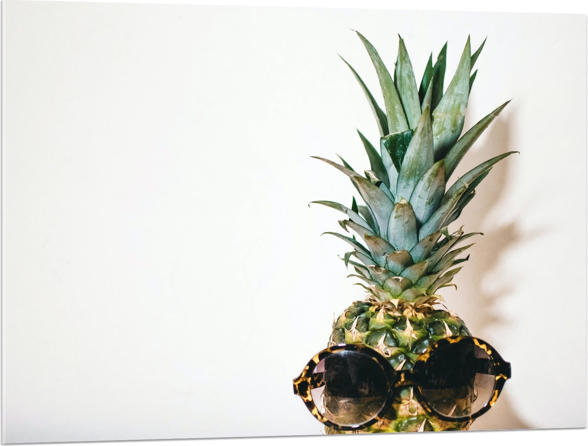 Acrylglas - Ananas met Zonnebril op - 100x75 cm Foto op Acrylglas (Wanddecoratie op Acrylaat)