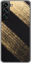 Geschikt voor Samsung Galaxy S22 hoesje - Gouden verfstrepen op een zwarte achtergrond - Siliconen Telefoonhoesje