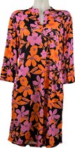 Angelle Milan – Travelkleding voor dames – Roze/Oranje bloemen Jurk – Ademend – Kreukherstellend – Duurzame jurk - In 5 maten - Maat L