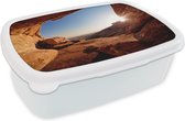 Broodtrommel Wit - Lunchbox - Brooddoos - Grot - Woestijn - Zon - Landschap - 18x12x6 cm - Volwassenen