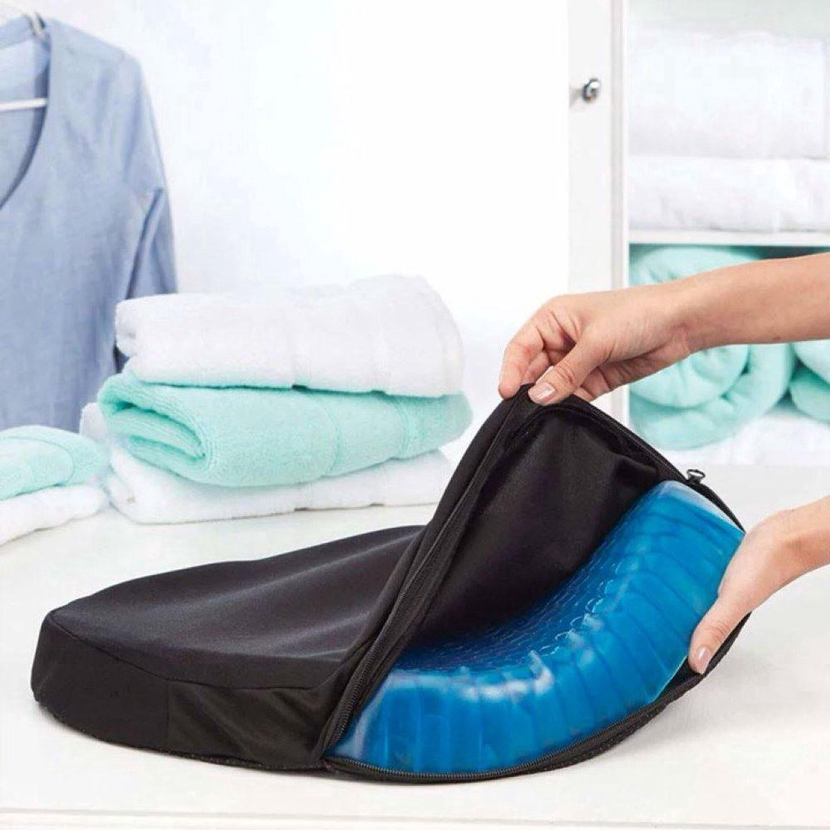 Orthopedisch kussen - Thuiswerken - Bureaustoel - Gelkussen auto - Ergonomisch zitkussen - Wigkussen - Incl. Gratis wasbare hoes - Cadeau – foto 6