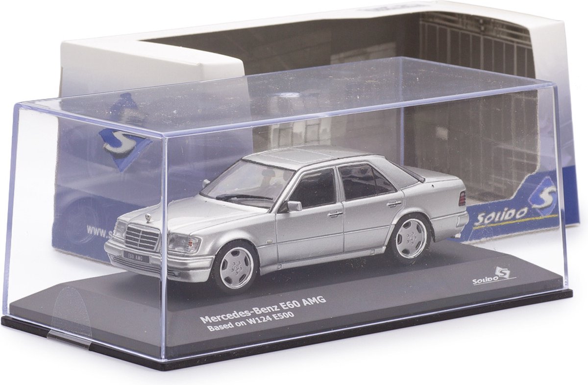 1/43 メルセデス・ベンツ　E60 AMG. W124 E500 SOLIDO Mercedes Benz E60 W124 AMG E500 Solido 1/43 - YouTube
