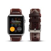 Voor Apple Watch Series 5 & 4 44mm / 3 & 2 & 1 42mm Oil Wax Retro Cowhide Strap Horlogeband (Rood)
