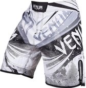 Venum Fightshorts Galactic MMA Fightshorts Neo Ice XL - Jeansmaat 36/37