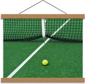 Schoolplaat – Tennisbal bij het Net - 40x30cm Foto op Textielposter (Wanddecoratie op Schoolplaat)