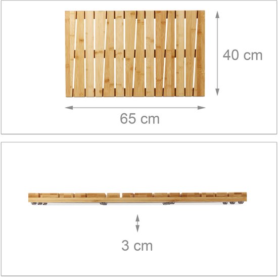 Afmetingen van de houten badmat: 65 cm breed, 40 cm diep, 3 cm hoog.