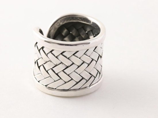 Brede gevlochten zilveren ring - maat 18.5