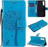 Voor OnePlus Nord Tree & Cat Pattern Pressed Printing Horizontale Flip PU lederen hoes met houder & kaartsleuven & portemonnee & lanyard (blauw)