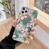 IMD Retro Flowers Pattern Shockproof TPU beschermhoes voor iPhone 12 Pro Max (witte bloemen)