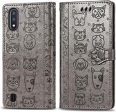 Voor Galaxy A11 Mooie kat en hond reliëfpatroon Horizontale flip lederen tas, met houder & kaartsleuven & portemonnee & cartoon sluiting & lanyard (grijs)