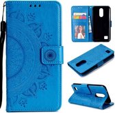 Voor LG K10 (2017) (EU / US-versie) Totem Flower Reliëf Horizontale Flip TPU + PU lederen tas met houder & kaartsleuven & portemonnee (blauw)
