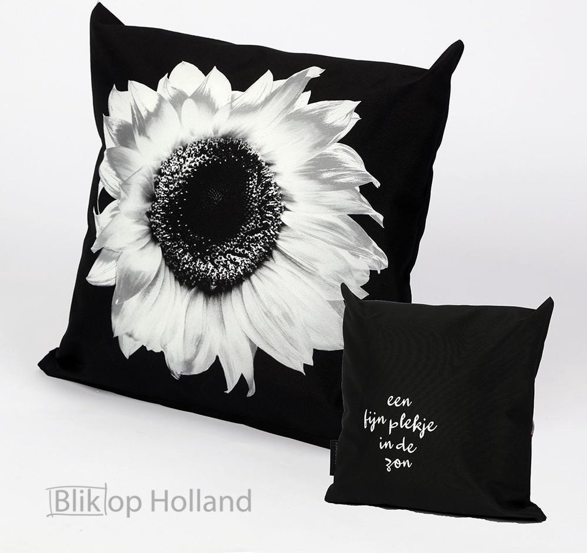 HUGS buitenkussen | zonnebloem | 40 x 40 | dubbelzijdig tuinkussen met tekst | outdoor kussen | terras aankleding | waterafstotend