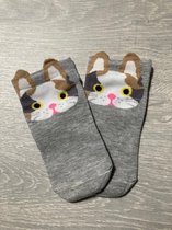 Leuke dieren enkelsokken Catroon style sokken - Grijs met bruin-wit - Unisex Maat 35-39
