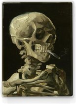Schilderij - Kop van een skelet met brandende sigaret - Vincent van Gogh - 19,5 x 26 cm - Niet van echt te onderscheiden handgelakt schilderijtje op hout - Mooier dan een print op canvas.