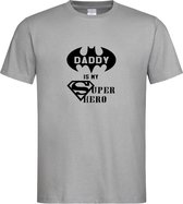 Grijs T Shirt met  " Papa is een Superheld " print Zwart size S