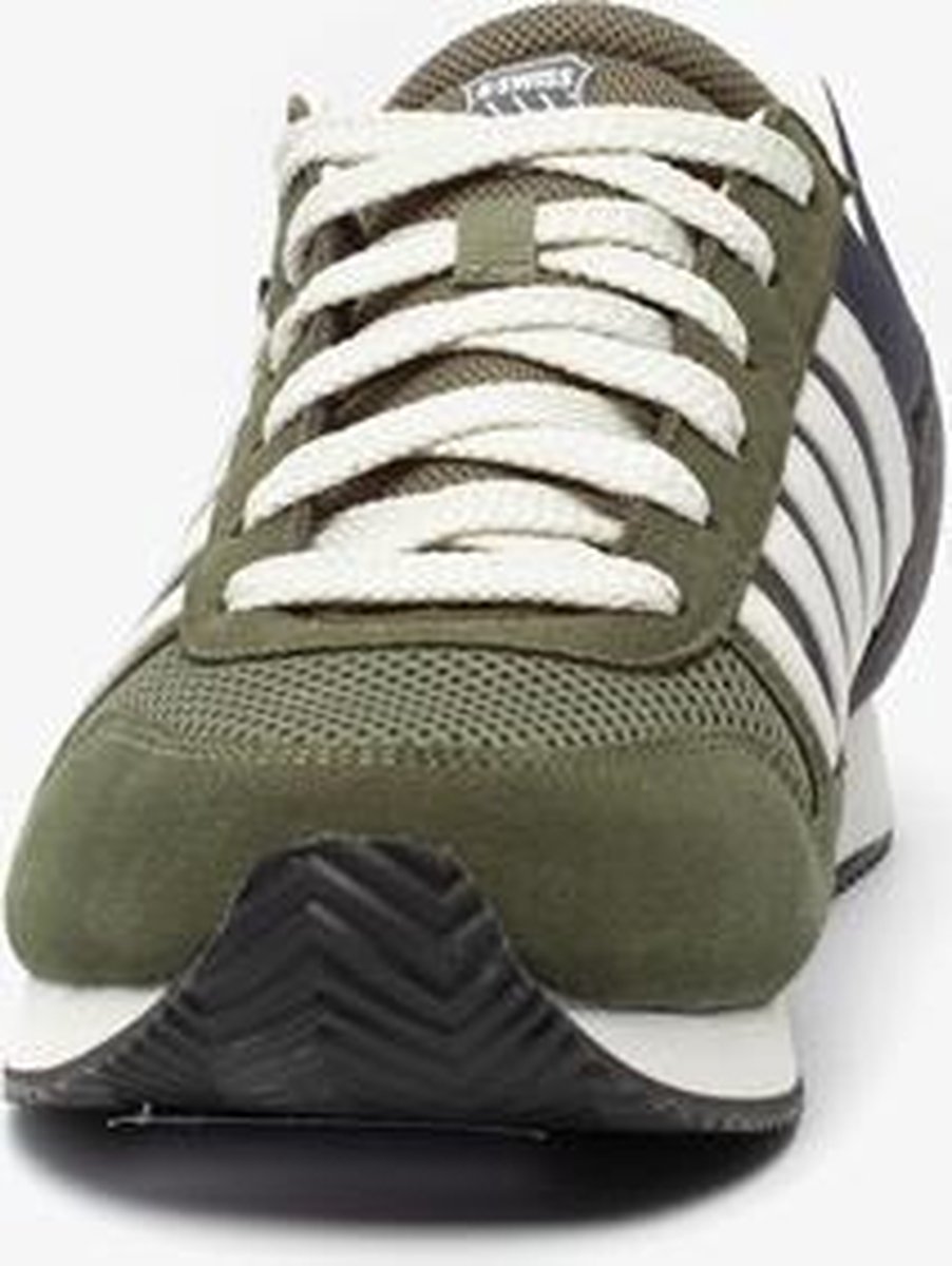 Schoenen Sneakers Sneakers met veters Adidas Sneakers met veters gestreept patroon atletische stijl