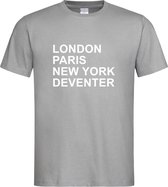 Grijs T-Shirt met “ London, Paris, New York en Deventer “ print Wit Size L