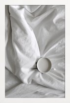 JUNIQE - Poster in houten lijst Coffee Time in Bed - You & Me -40x60