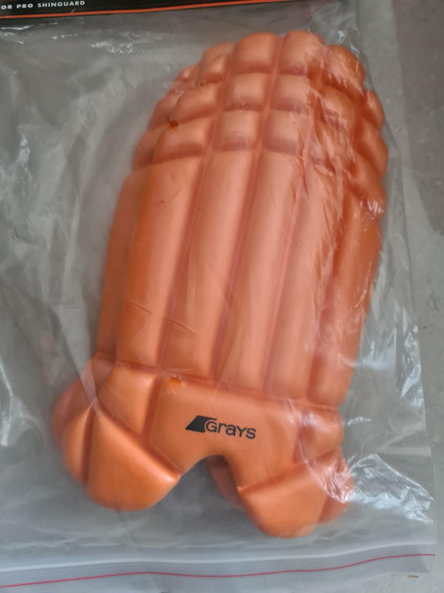 Grays hockey shinguard oranje junior