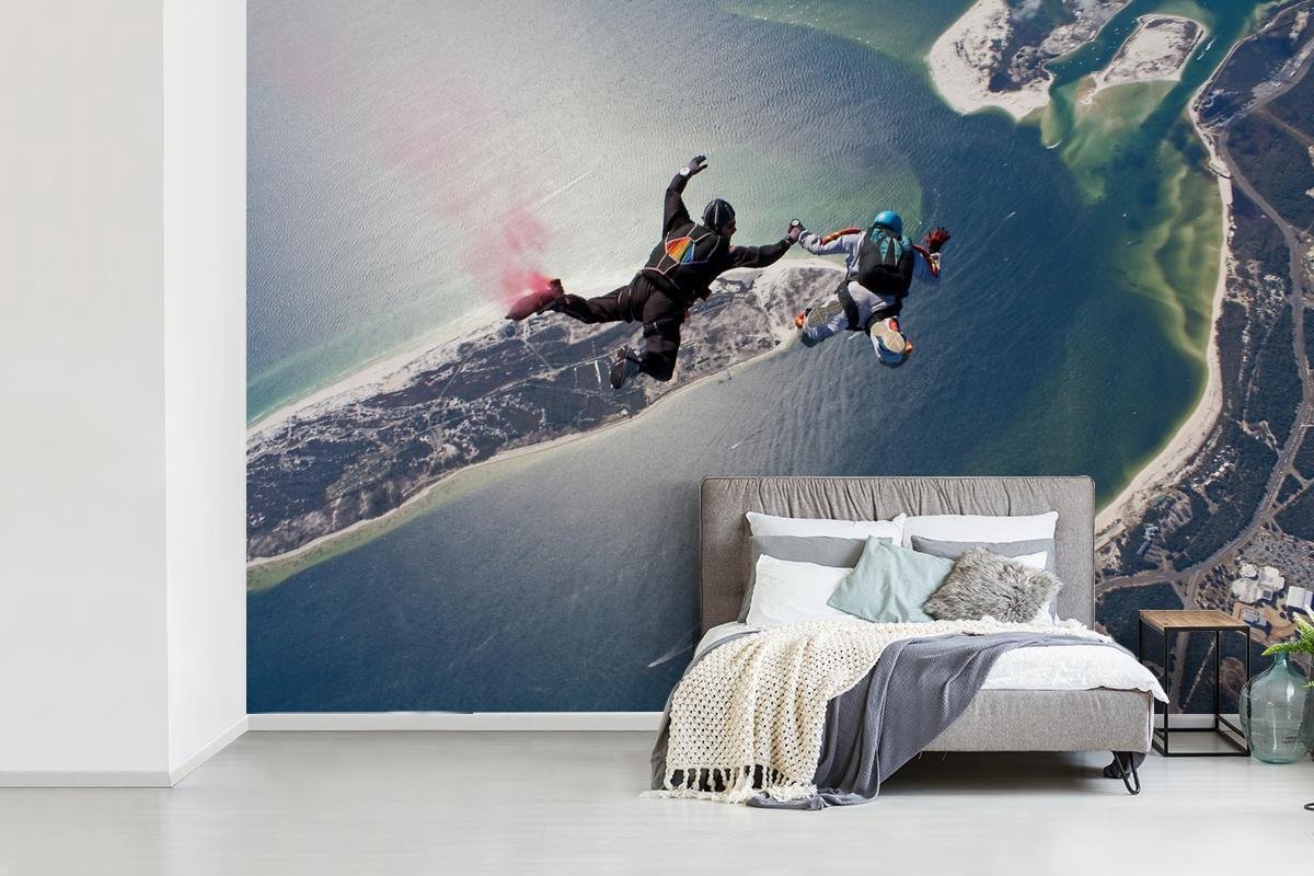Fotobehang Sky Dive - Skydiven in Florida breedte 420 cm x hoogte 280 cm - Foto print op vinyl behang (in 7 formaten beschikbaar) - slaapkamer/woonkamer/kantoor - Nr1Wallpaper