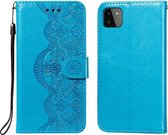 Voor Samsung Galaxy A22 5G Flower Vine Embossing Pattern Horizontale Flip Leather Case met Card Slot & Holder & Wallet & Lanyard (Blue)