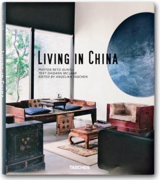 Cover van het boek 'Living in China' van Reto Guntli