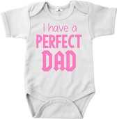 Rompertje vaderdag cadeau-I have a perfect dad-wit-roze-korte mouw-Maat 62