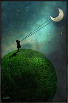 JUNIQE - Poster met kunststof lijst Chasing The Moon -13x18 /Grijs &