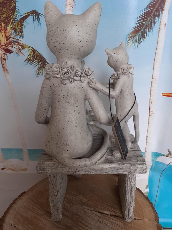 Statue Déco en Résine Chat sur Banc 35cm Gris