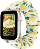 By Qubix Elastisch scrunchie nylon bandje - Ananasprint - Geschikt voor Apple Watch 42mm - 44mm - 45mm - Ultra - 49mm - Compatible Apple watch bandje