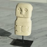 Stonemen op standaard - stoneman- stenen man - stenen poppetje - stenen beeldje - sumba stone