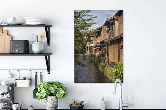 Maisons traditionnelles le long du canal près de Kyoto au Japon Toile 60x90 cm - Tirage photo sur toile (Décoration murale salon / chambre)