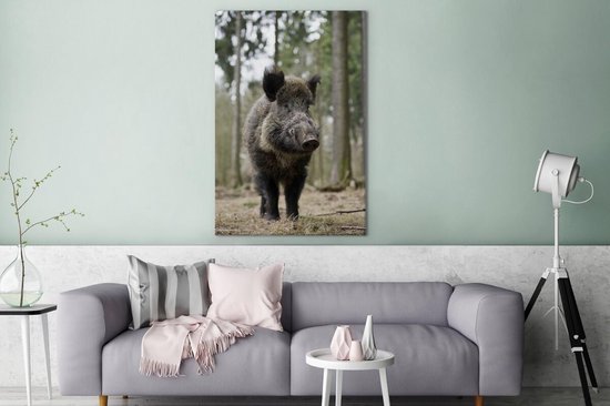 Sanglier parmi les arbres 120x180 cm - Tirage photo sur Toile (Décoration murale salon / chambre) / Animaux sauvages Peintures XXL / Groot format!